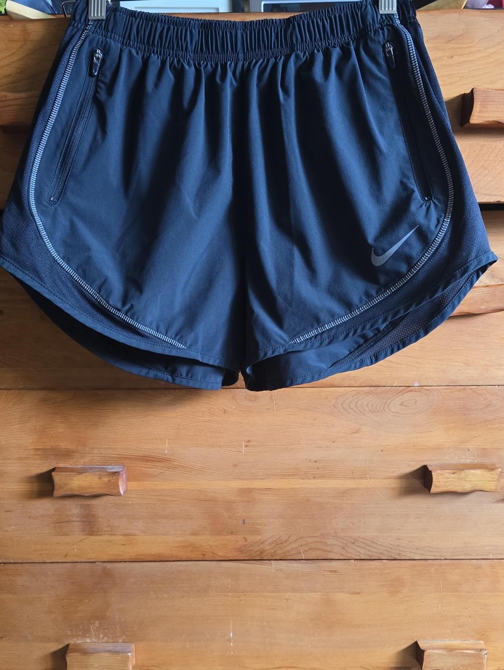Nike Women’s Black Athletic Zip-Pocket Shorts